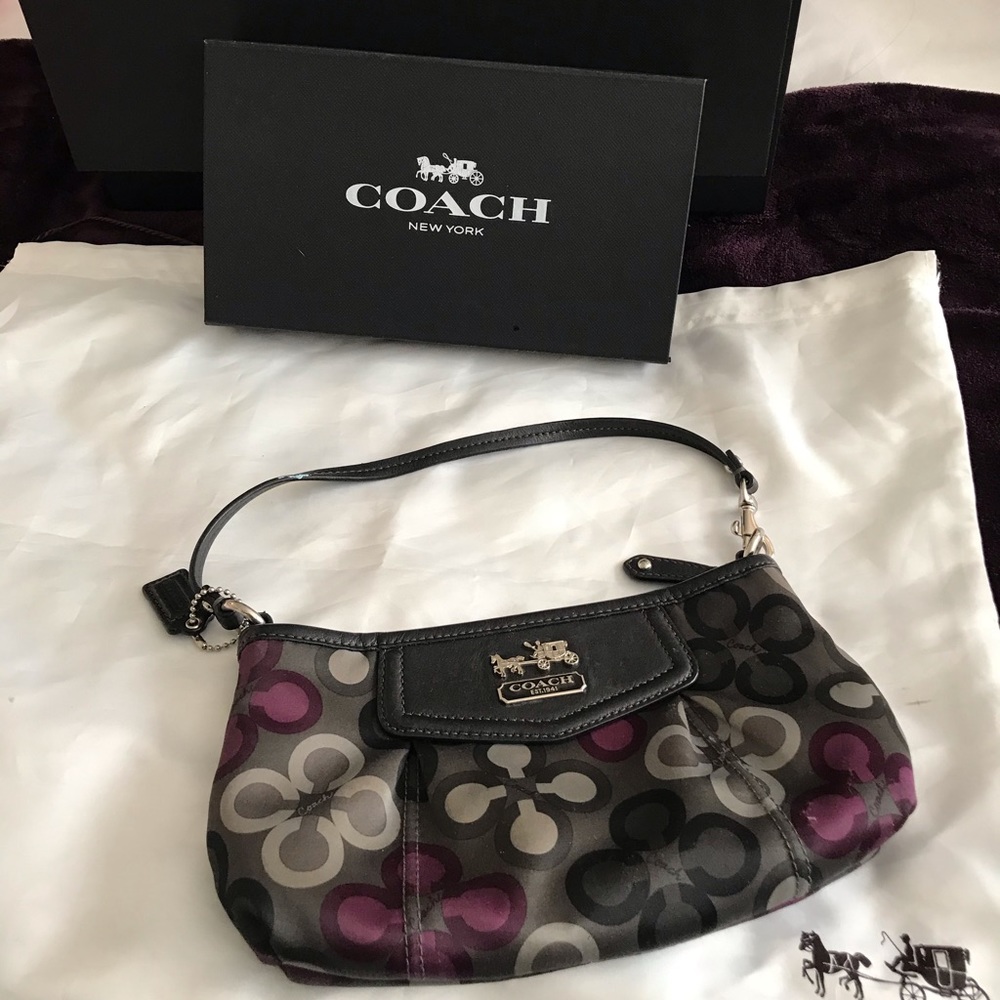 Coach purse wristlet Coach purse